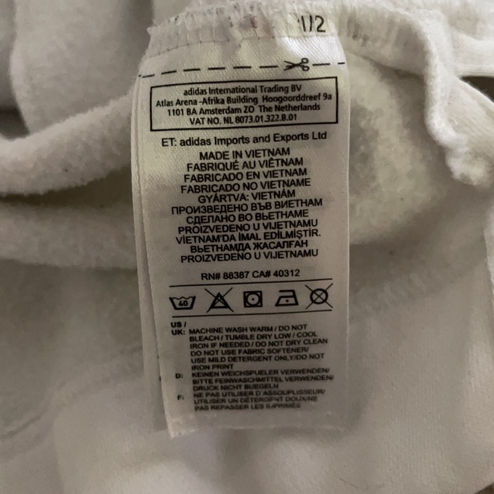 Adidas coat - Picture 4 of 4